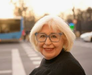 <em>Carmen G.</em>